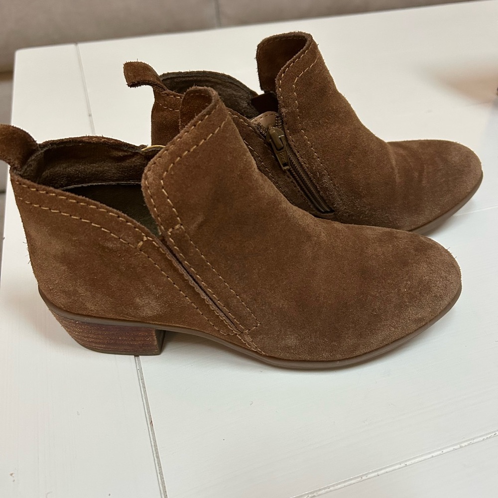 Diba Brown Ankle Boots